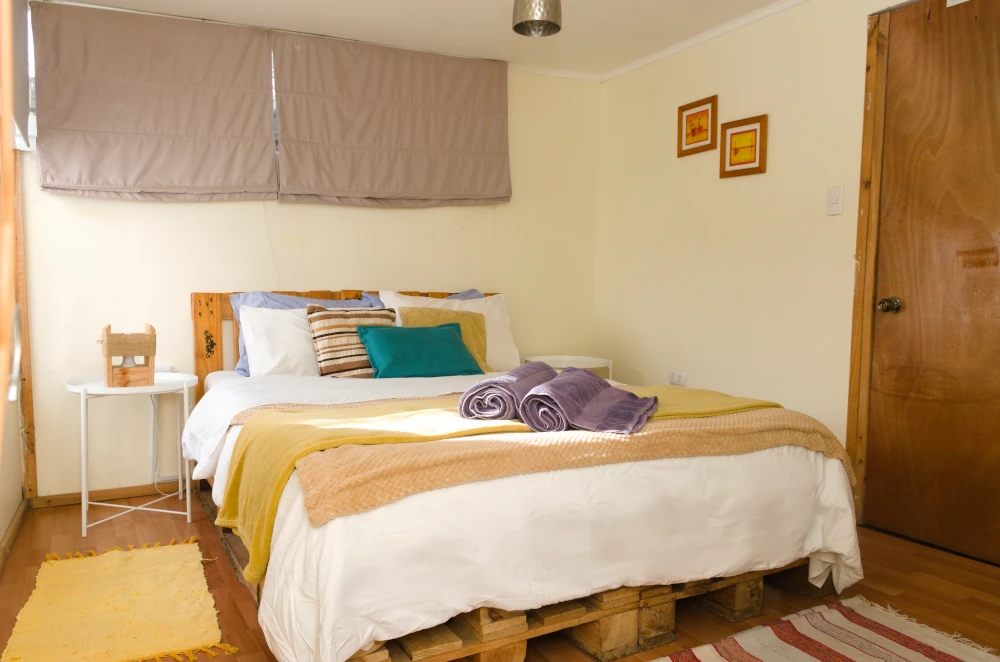 Habitación San Agustín — Primer piso · Cama doble — Hostal Mi Paz Valparaíso